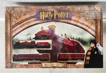 ** Harry Potter Hogwarts Express Train Set ** Brand New “