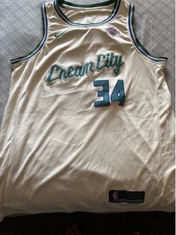 Giannis jersey