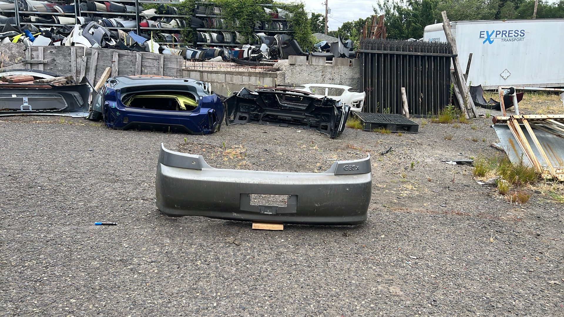 2005 To 2006 Infiniti G35 Rear Bumper #B563 IN1100 123