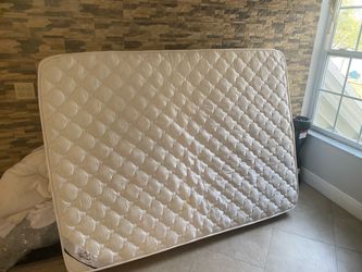 Nightland Queen Mattress