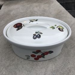 2 Qt. Covered Casserole by BIA International
