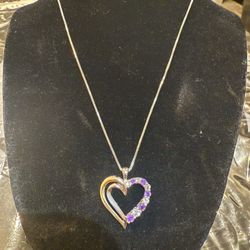 925 Silver Heart Necklace With Purple Stones Around 