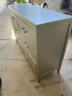 6 Drawer Dresser