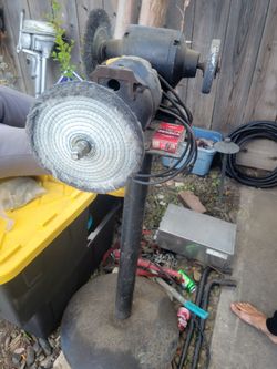 Polisher grinder stand and supplies - working