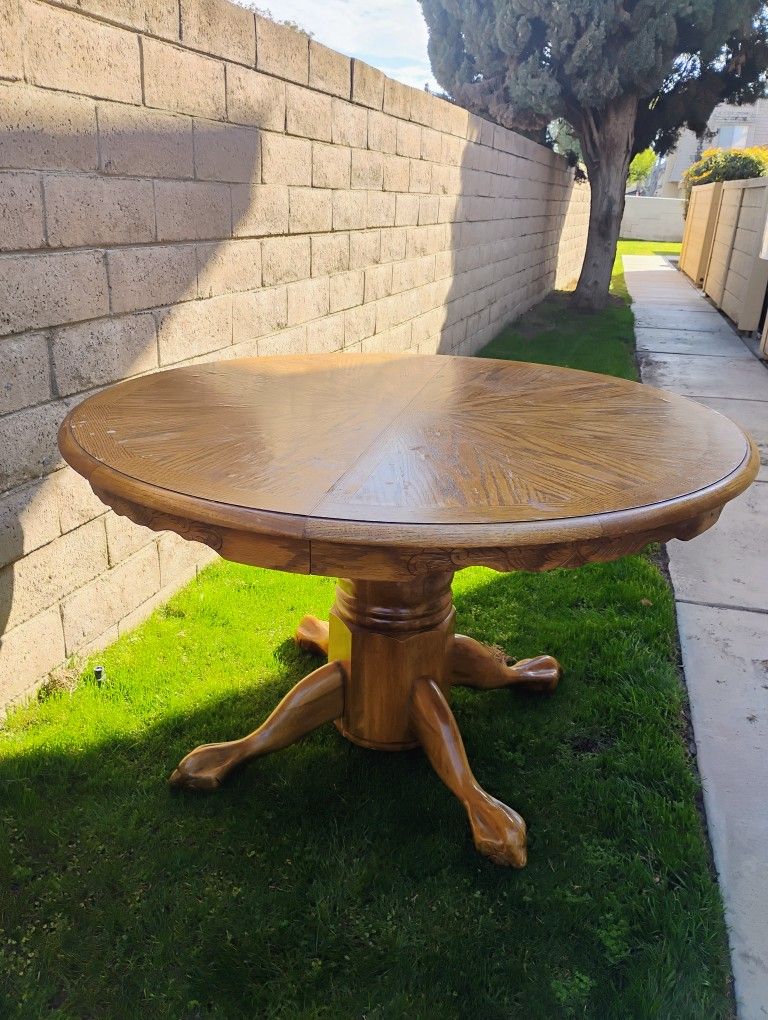 Round Kitchen Table
