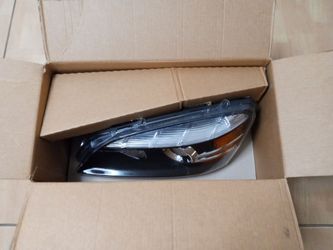 Headlight Chevy Caprice 2012