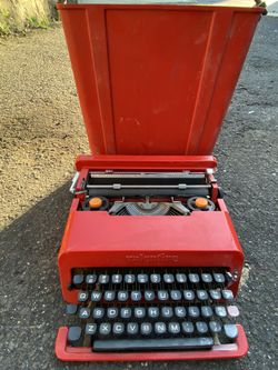 Vintage Olivetti valentine Typewriter