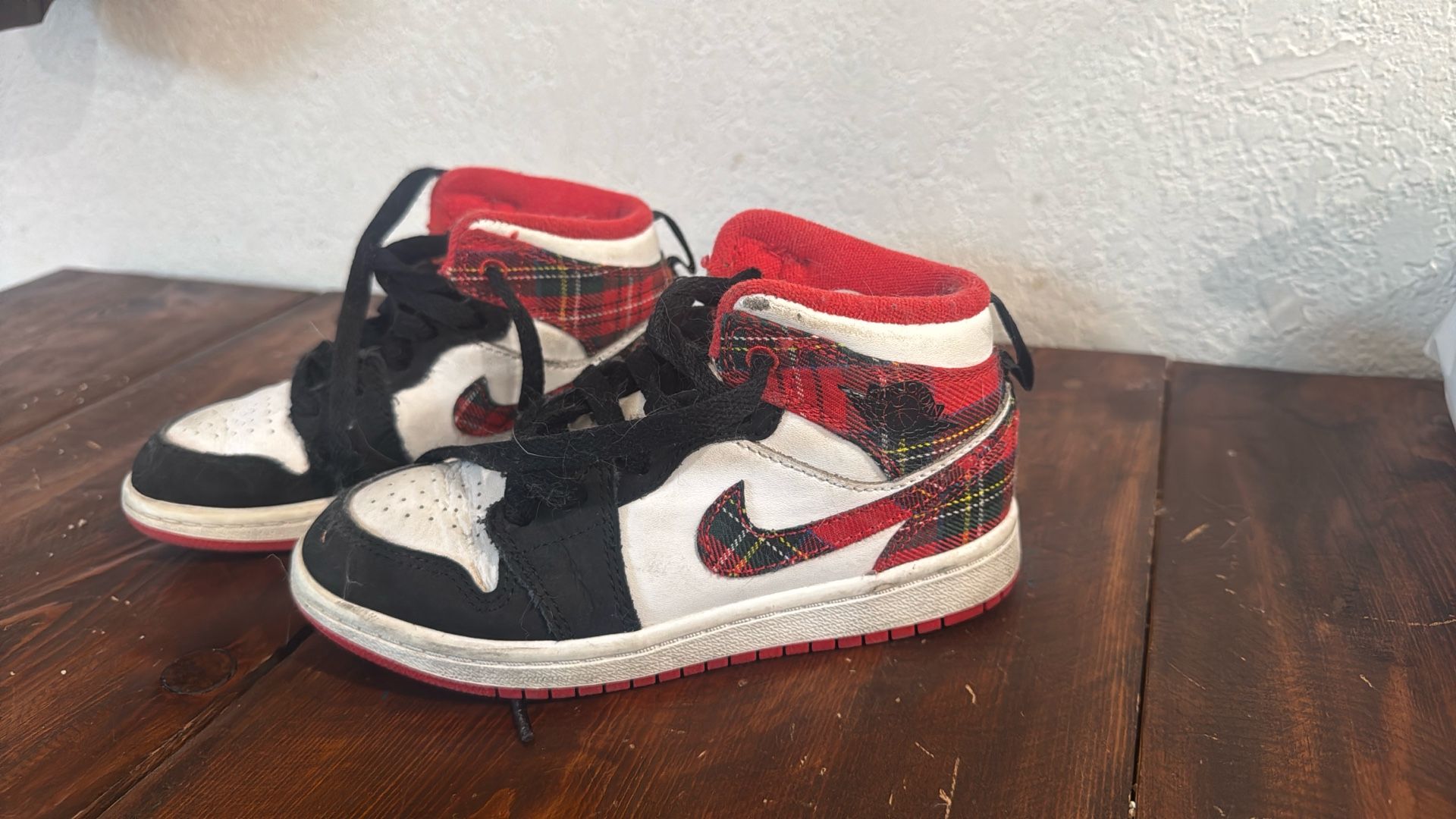 Kids Jordan’s Size 12c