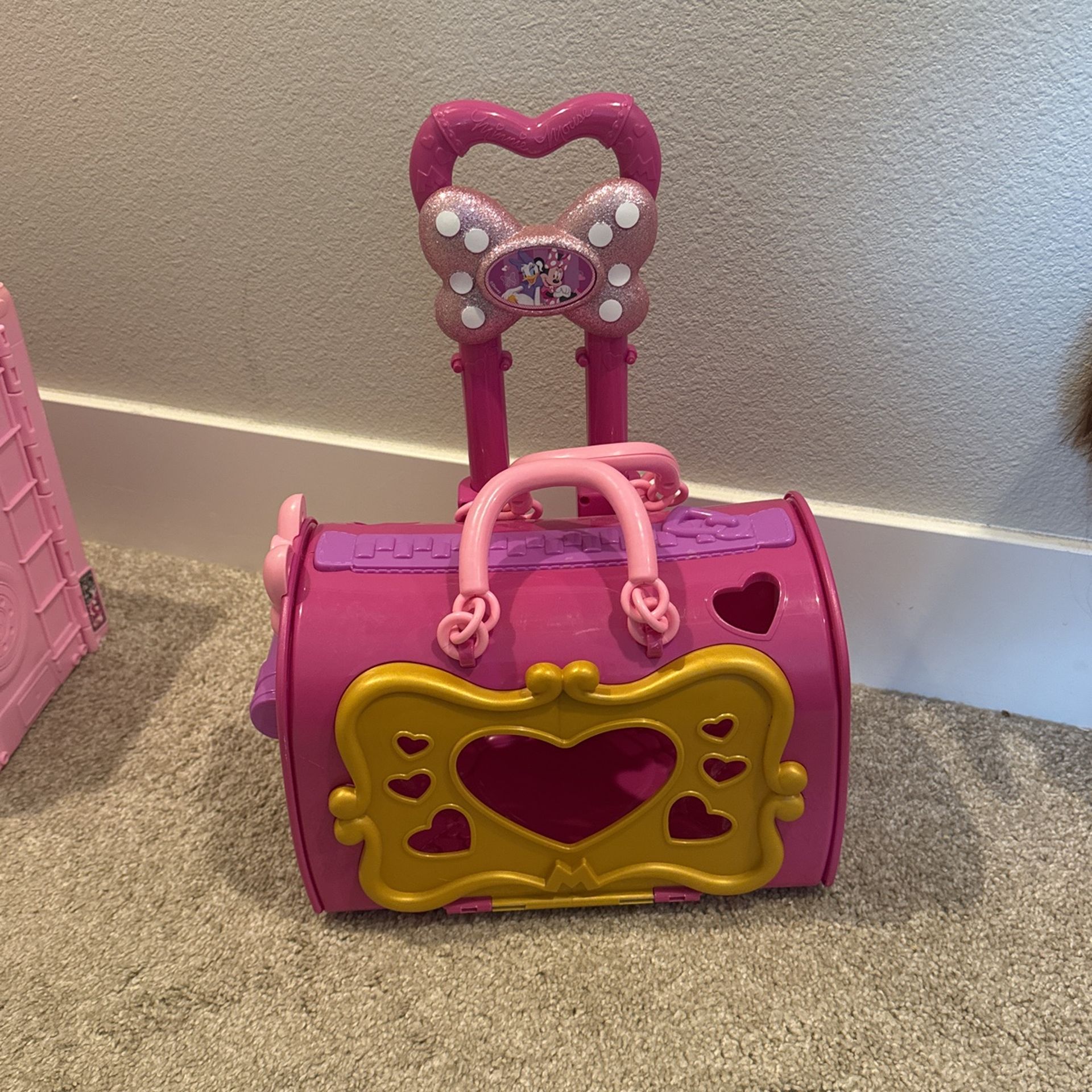 Disney Minnie Mouse Rolling Pet Carrier