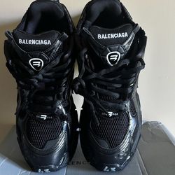 Balenciaga Runner black