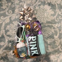 Victoria’s Secret pink gift set estuche