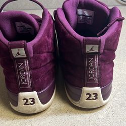 Jordan 12 Bordeaux 