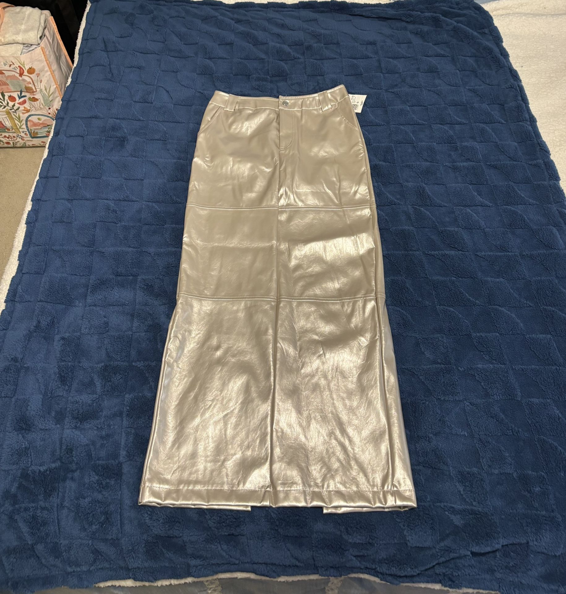 Forever 21 Women Silver Metallic Maxi Slit Skirt