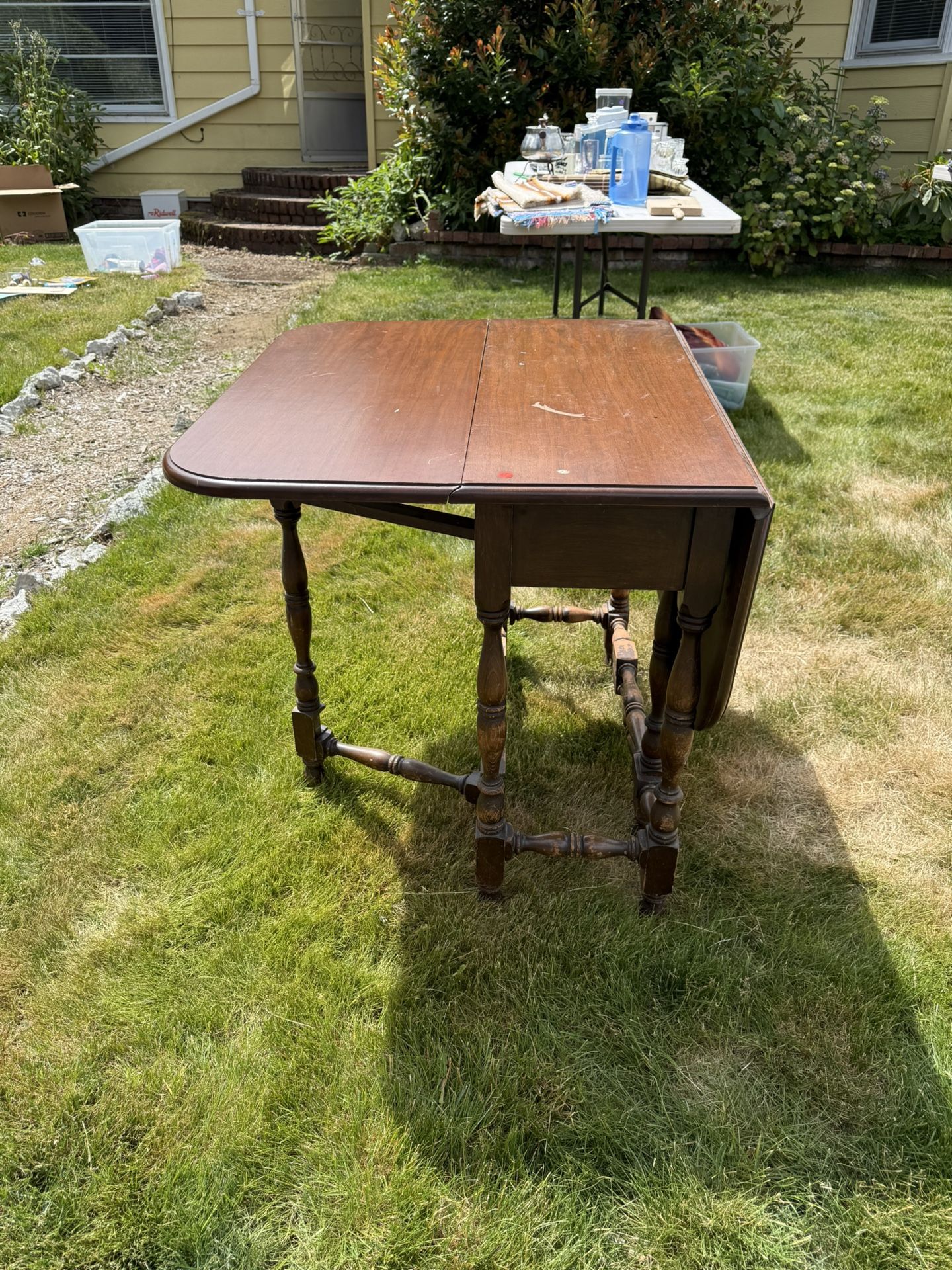 Table- Pending Pick Up