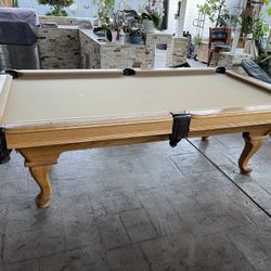 Pool Table 8ft ( Free Delivery & Set Up ) 