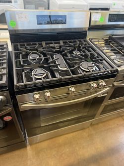 Frigidaire 30” gas range
