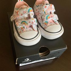 Infant Girl converse 