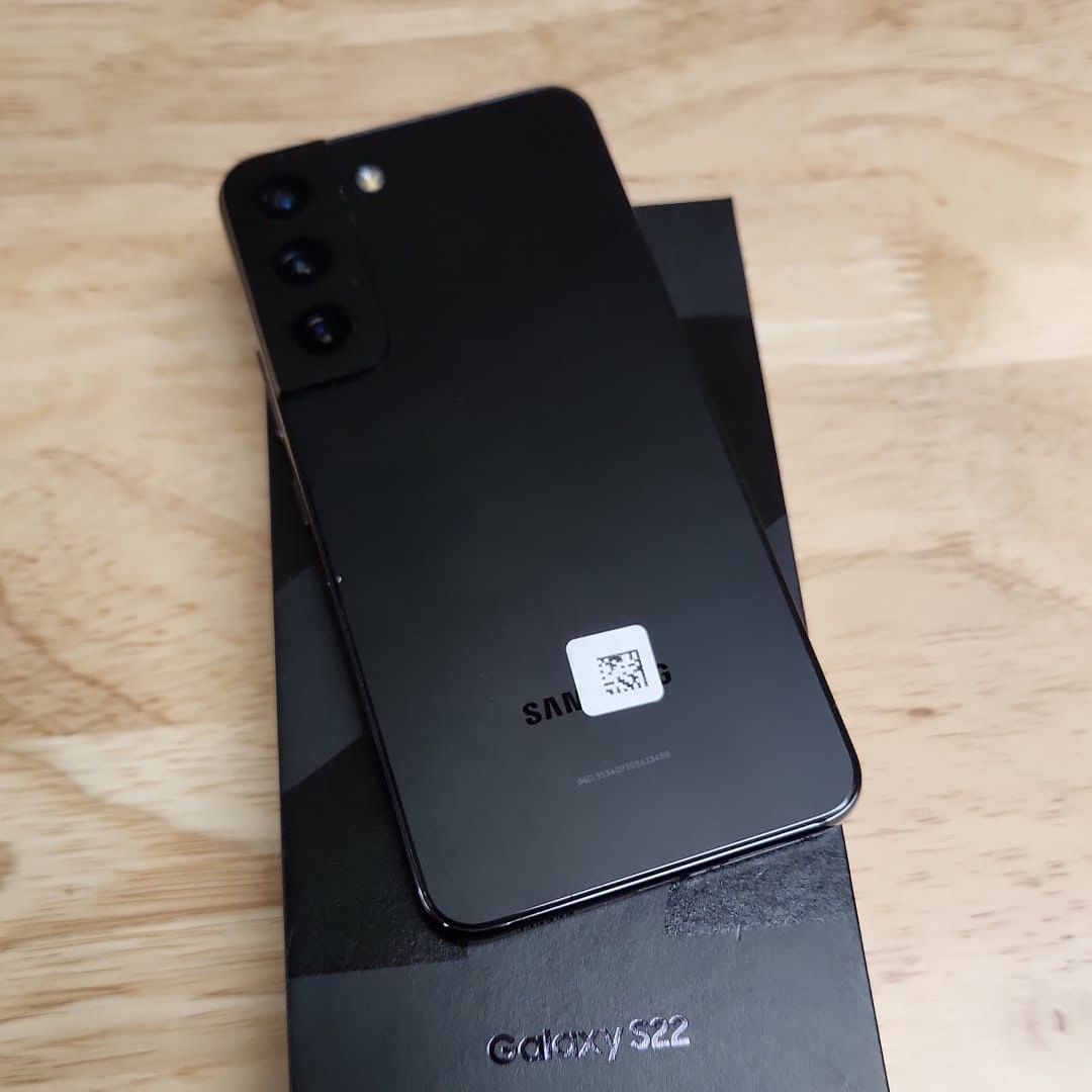 Samsung galaxy s22 128gb unlock for any sim for Sale in Los