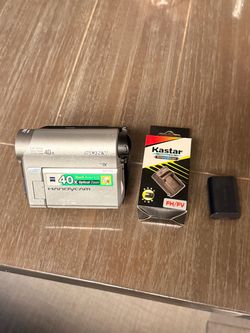 Sony DCR-HC52 MiniDV Handycam Camcorder Camera