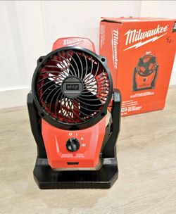 Milwaukee 12V Job Site Fam
