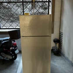 Ge Refrigerator