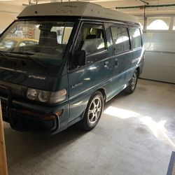 1995 Mitsubishi Delica Pop Top Camper Van 