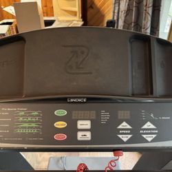 L7 Treadmill