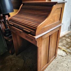 Antique Oak Roll Top Desk with One Drawer