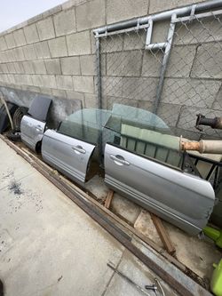 2005 Subaru Forester Doors