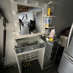 Vanity Makeup Station 