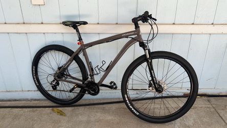 Mountain bike large specialize 450