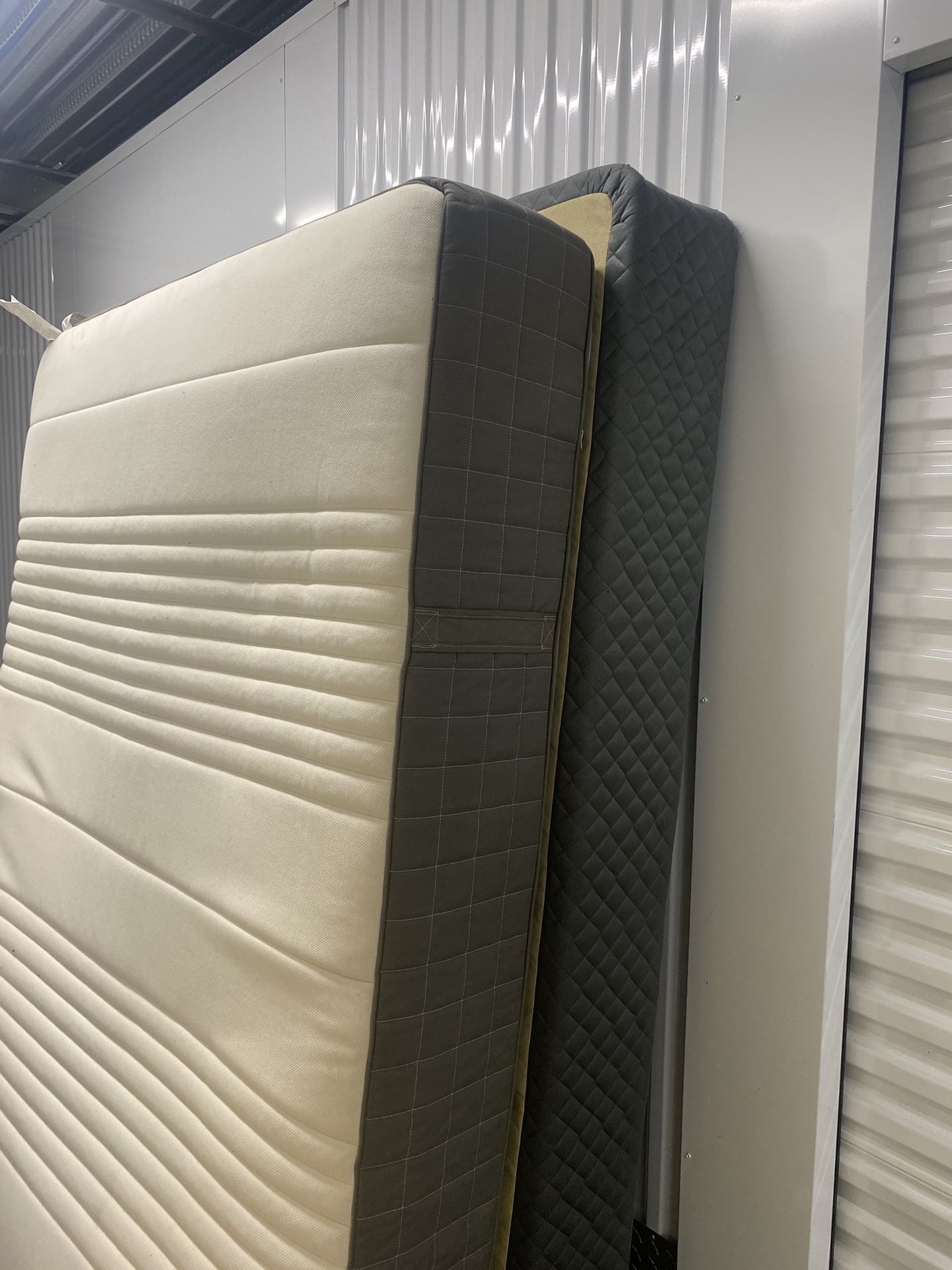 Queen Size Ikea Mattress And Box Spring