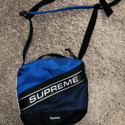 SUPREME 3D LOGO Shoulder Messenger 