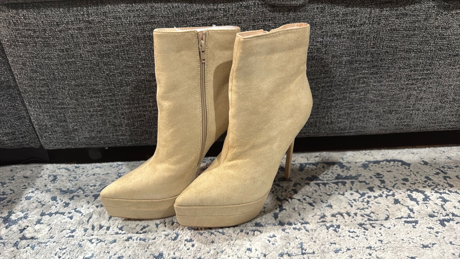 Fashion Nova Platform Booties Size 9