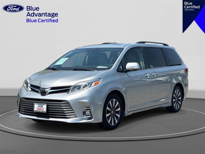 2020 Toyota Sienna Limited 7 Passenger Minivan