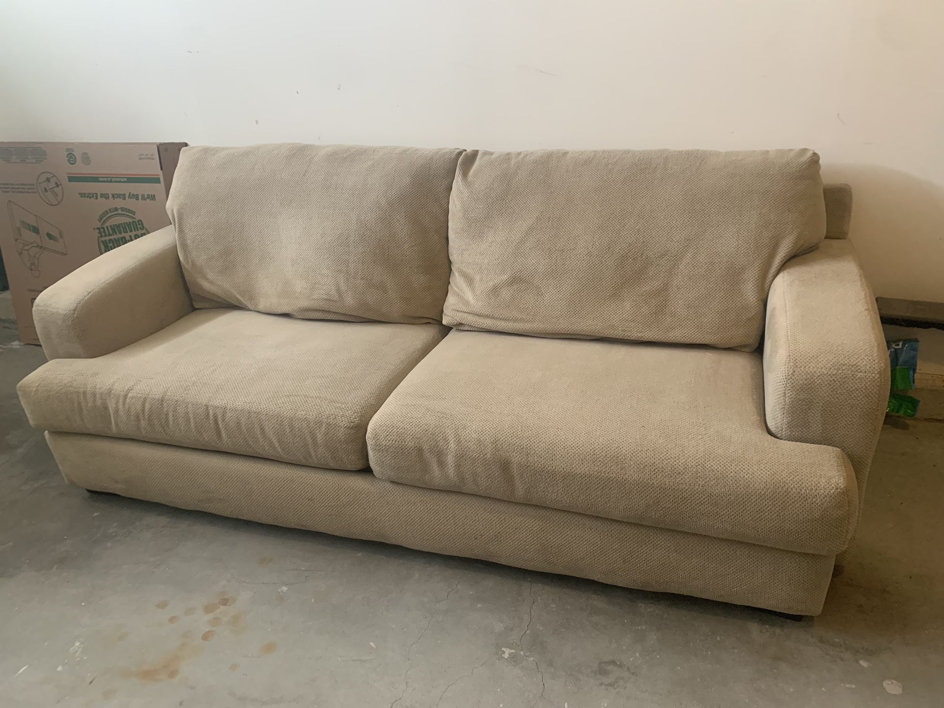 2 Sofas, Coffee Table & And Two Side Tables