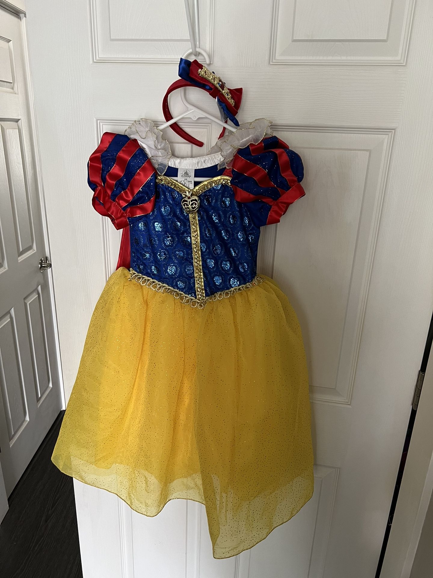 TONS Of HALLOWEEN COSTUMES!