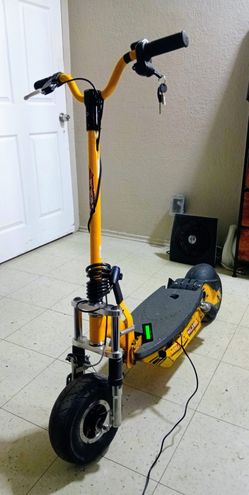 10"tires Bladez XTR Comp ll full Suspension Old School Electric foldable Scooter Battery Upgrade 48v 14000mAh Goes 30mph Easy Asking $250 FirmPrice
