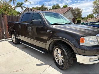 2005 Ford F150 SuperCrew Cab Lariat Pickup