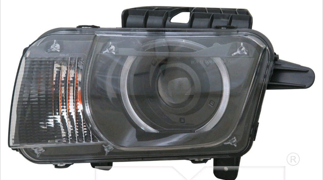 TYC HID Headlight For Chevrolet Camaro CPE w/o Leveling 2010-2013