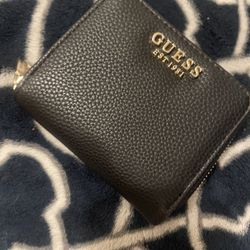 Selling Brand New Guess Wallet 