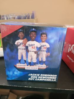 2013 SGA Jackie Robinson Roy Campanella Don Newcombe statue