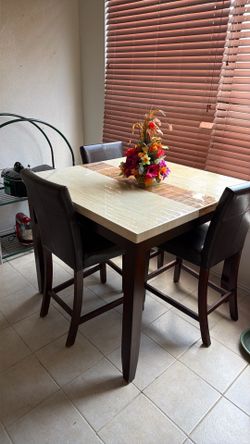 Marble top Table w/3chairs