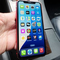 64GB Unlocked iPhone XR Excellent Condition Works With All Carriers 