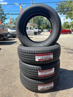 Set of 4 New Landspider 215/60R16 95V Tires