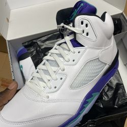 Air Jordan 5 Retro “Grape” – Size 13 (Brand New) 🔥 100% Authentic – Never Worn – Deadstock in Box 🔥
