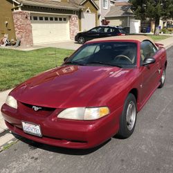 1998 Ford Mustang Convertible 