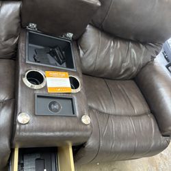Lazy Boy Loveseat Console Leather With Lumbar
