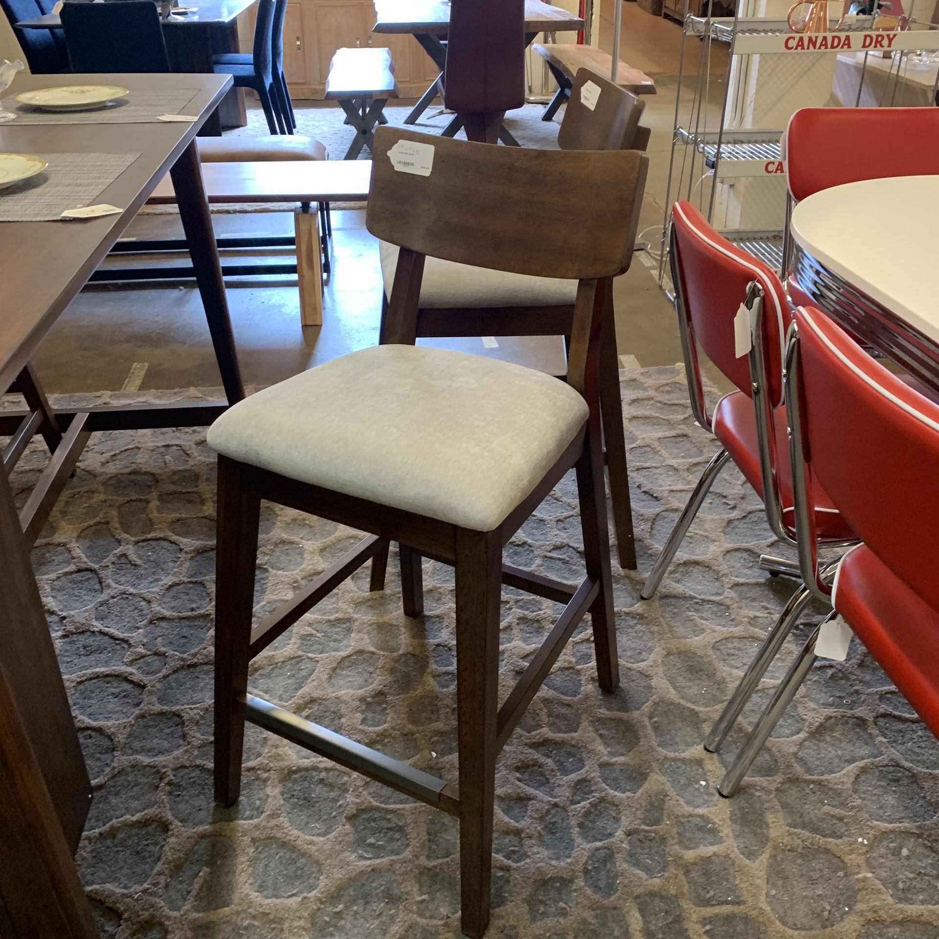 Hojen Bar Stool