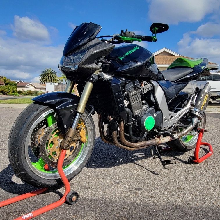 2004 Kawasaki Z1000